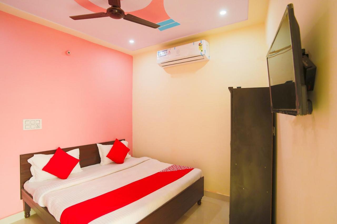 فندق Oyo Flagship 62980 Shiva Residency Garhi Harsaru المظهر الخارجي الصورة